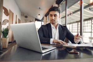 Advogado empresarial online